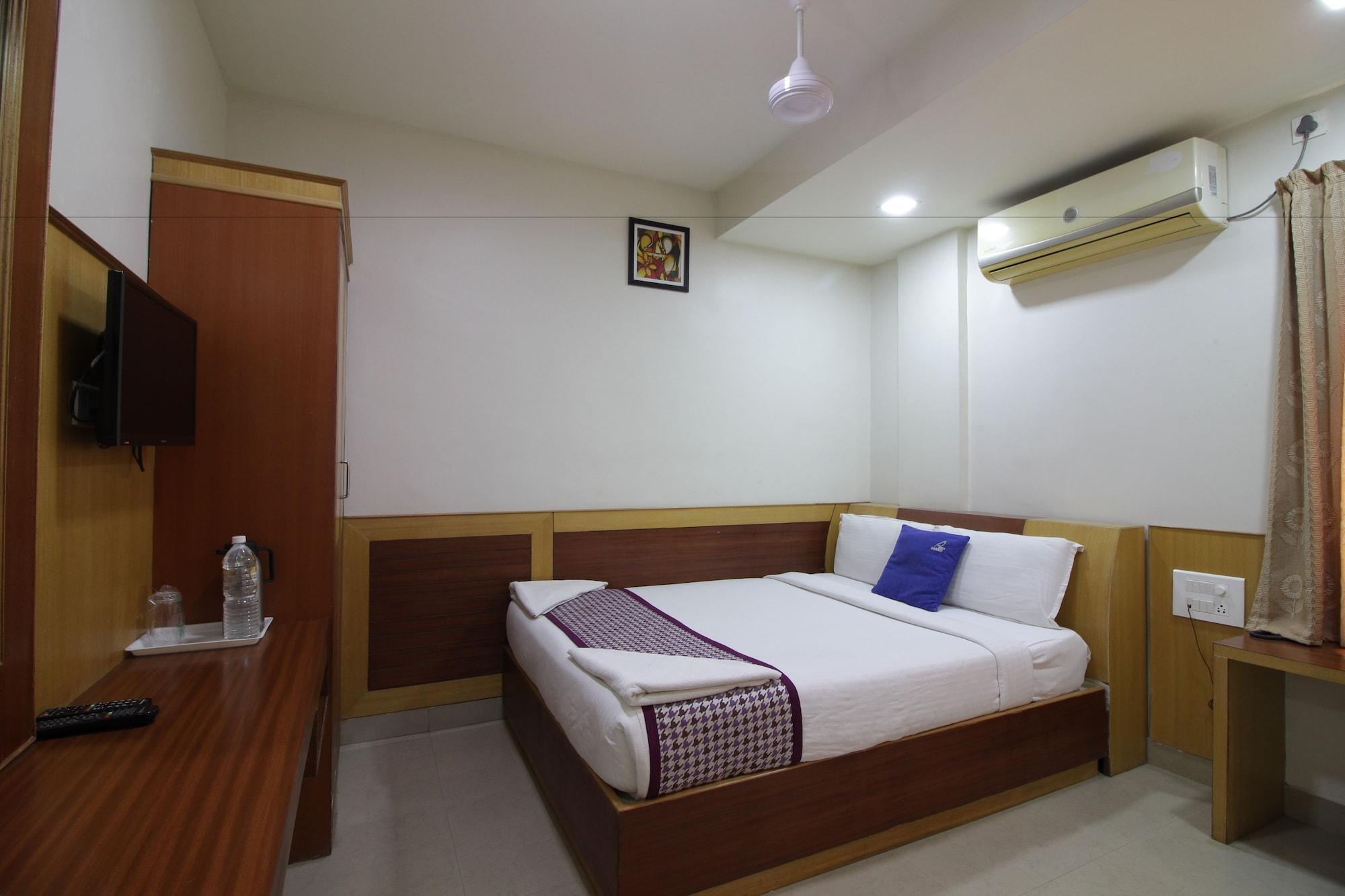Hotel White Parrot Мисор Екстериор снимка